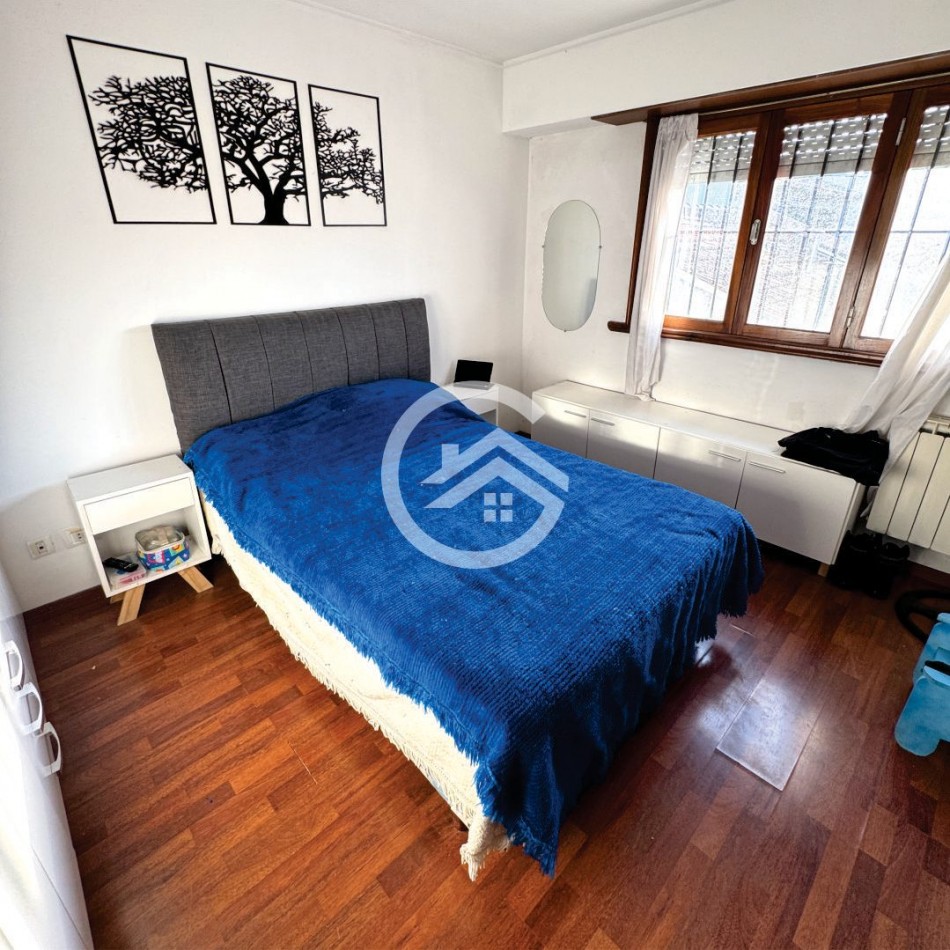 Chalet 5 ambientes en Villa Primera