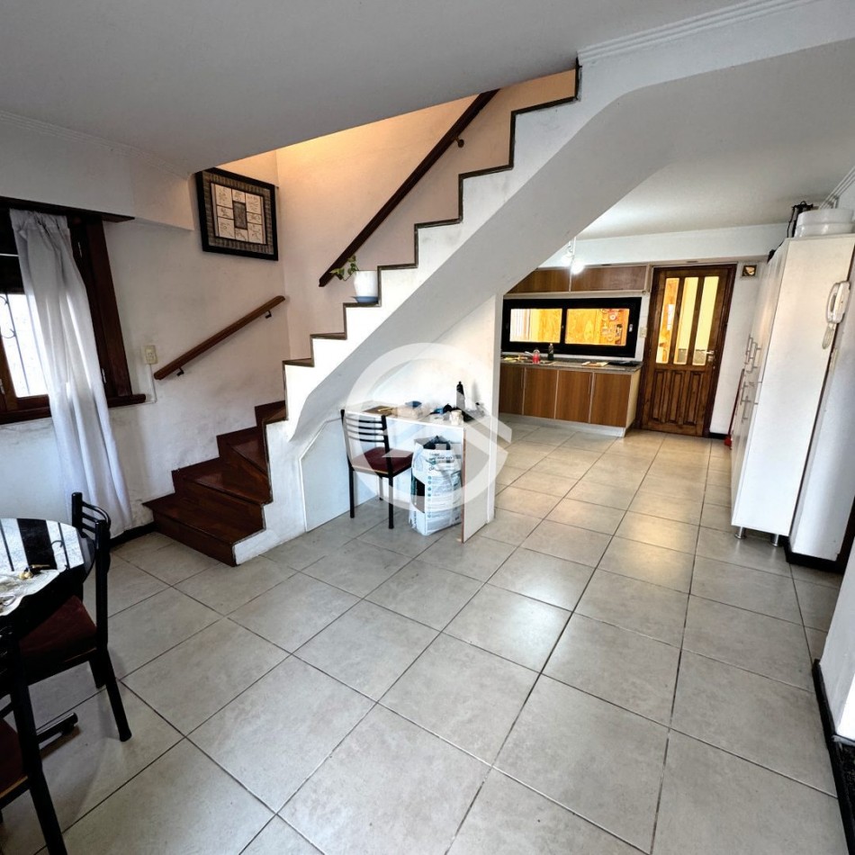 Chalet 5 ambientes en Villa Primera