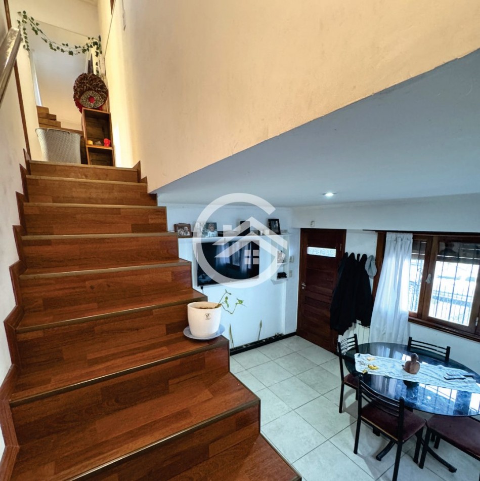 Chalet 5 ambientes en Villa Primera