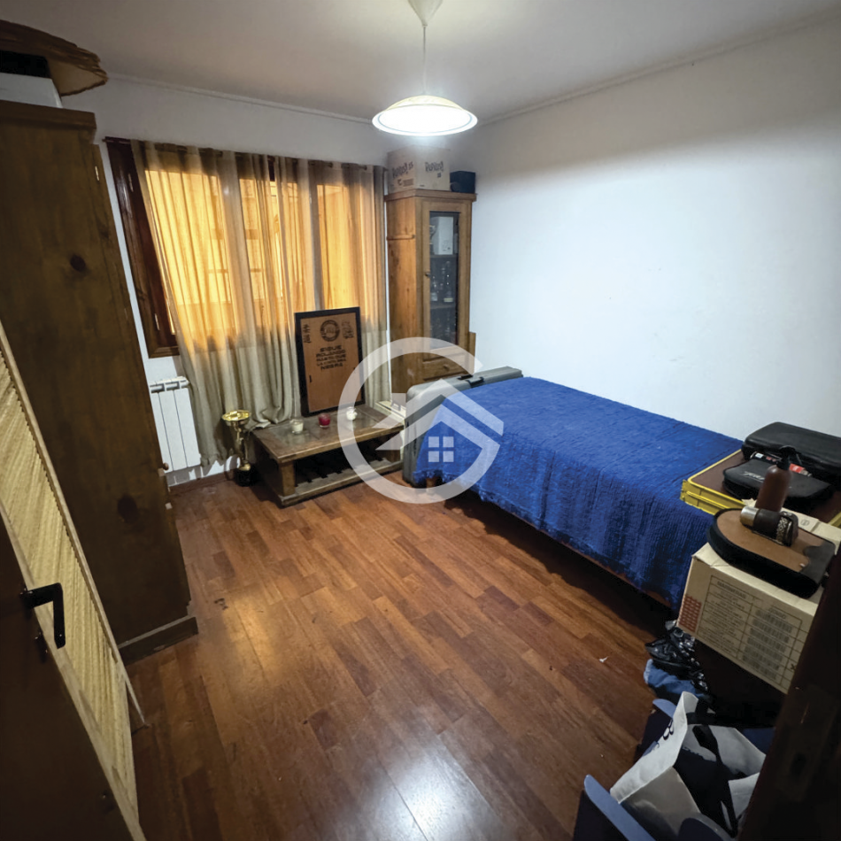Chalet 5 ambientes en Villa Primera