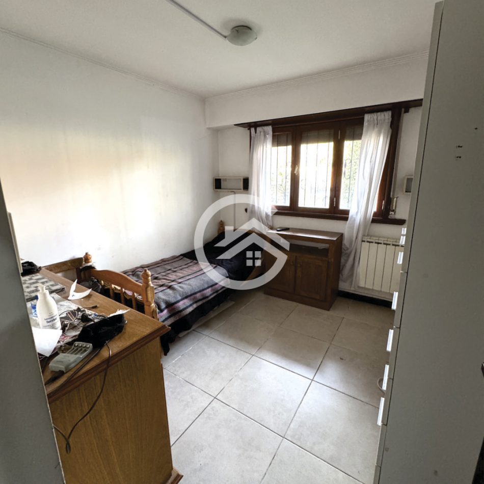 Chalet 5 ambientes en Villa Primera