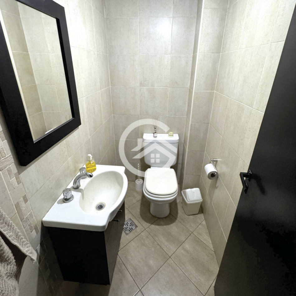 Chalet 5 ambientes en Villa Primera