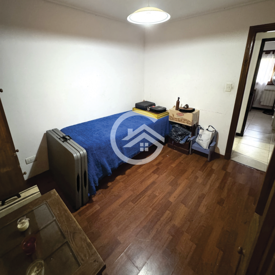 Chalet 5 ambientes en Villa Primera