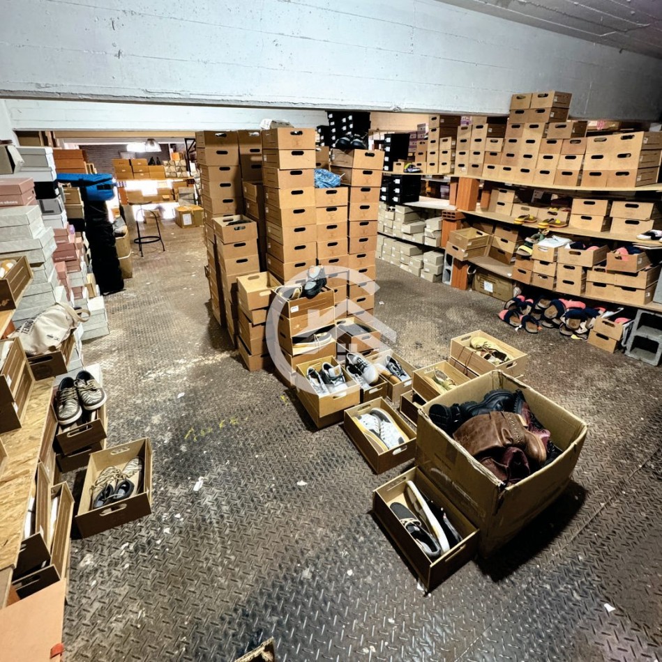 Deposito 300m2 en Alquiler 